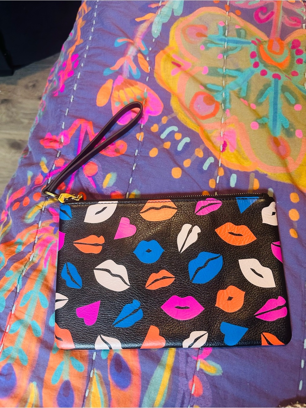Fossil Wristlet Clutch with Multicolor Lip Print